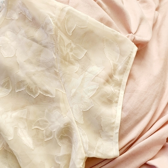 Vintage Tiffany's Closet Silky Sheer Floral Applique Women's 1X Lingerie Top EUC - Picture 4 of 7